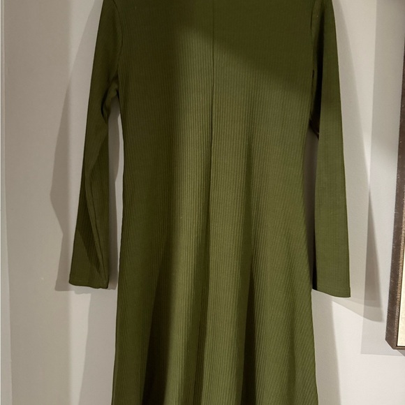 Olive Green Button-Up Dress - Picture 4 of 5